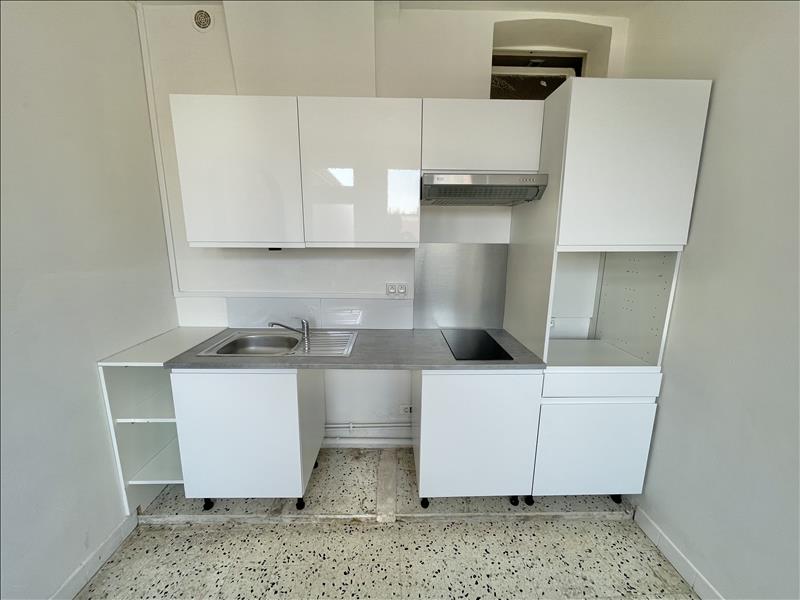 Appartement - RDC - 63 m2 - 2 pièces - Non meublé - Photo 4