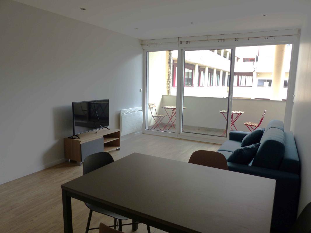 Appartement - 1er étage - 47,29 m2 - 2 pièces - Meublé - Photo 2
