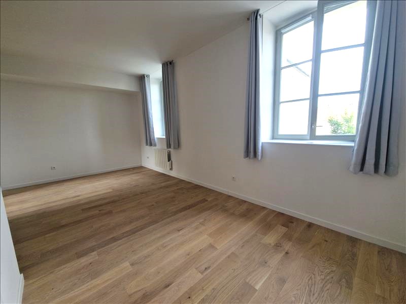 Appartement - 1er étage - 29,20 m2 - 1 pièce - Non meublé - Photo 3
