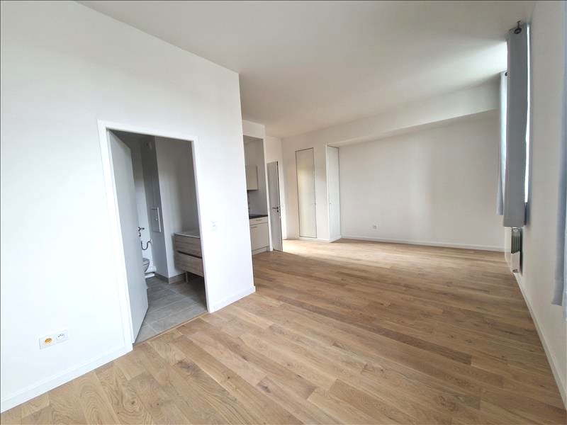 Appartement - 1er étage - 29,20 m2 - 1 pièce - Non meublé - Photo 4