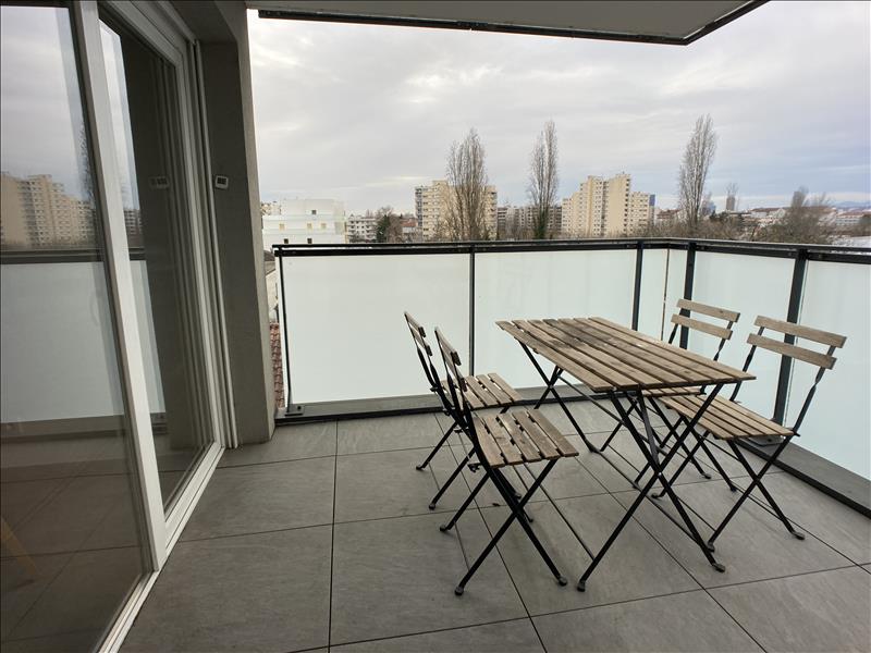 Chambre en colocation meublé  de 11m2 au 3ème étage - Photo 4
