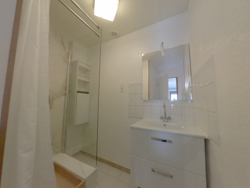 Maison rénovée - 60 m2 - 3 pièces - Meublé - Photo 5