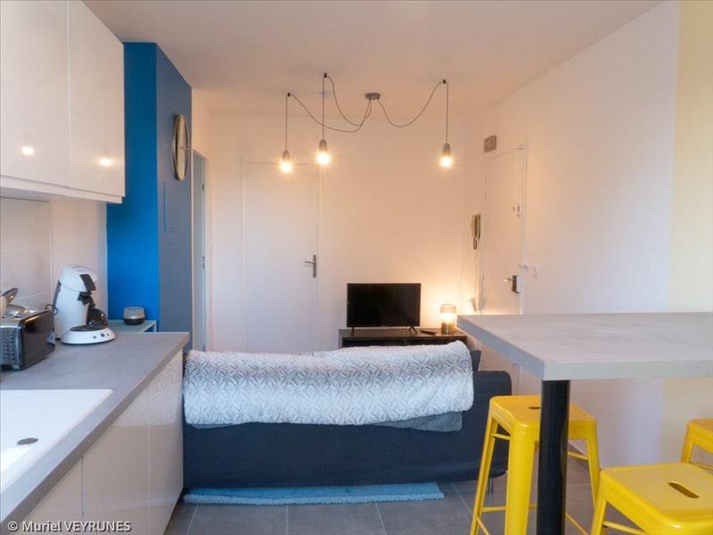 Chambre en colocation meublé de 11,44 m2 au 3ème étage - Photo 2