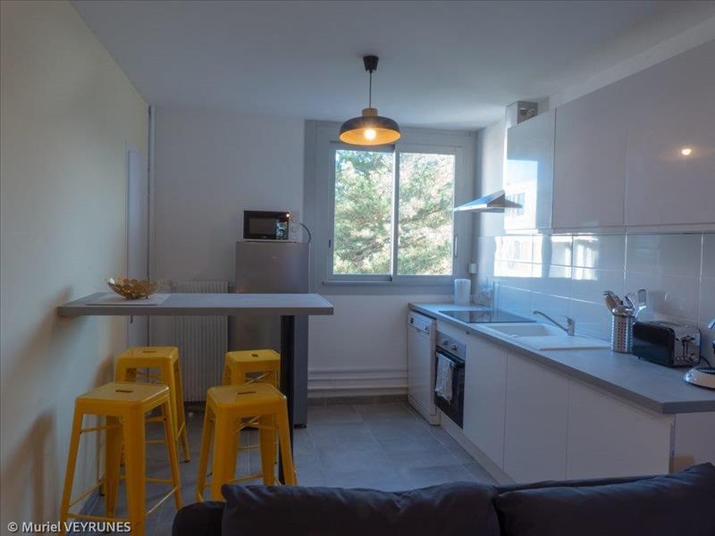 Chambre en colocation meublé de 11,44 m2 au 3ème étage - Photo 3