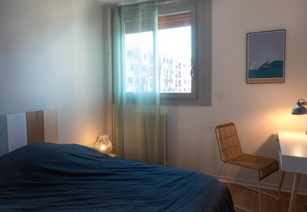 Chambre en colocation meublé de 11,44 m2 au 3ème étage - Photo 4