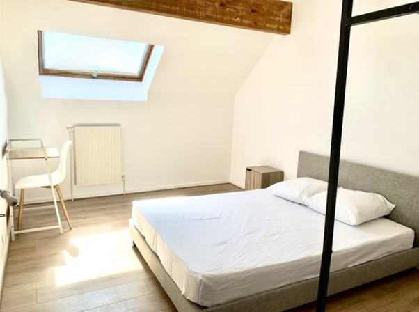 Chambre meublé en colocation de 11,25 m2 au 3ème étage - Photo 2