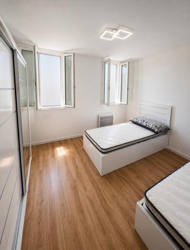 Appartement - RDC - 78,90 m2 - 4 pièces - Non meublé - Photo 3