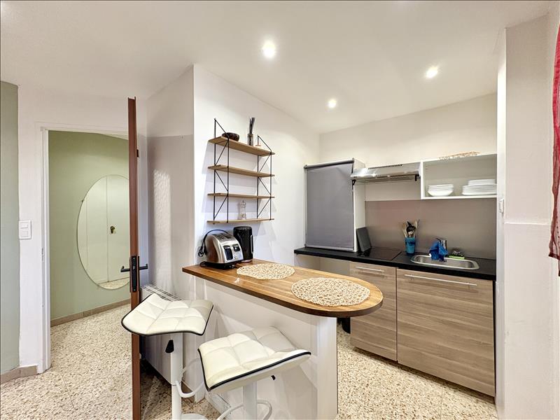 Appartement à louer, 1 pièces, 23 m², 13005 Marseille 5eme Arr