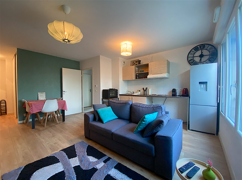 Appartement à louer, 3 pièces, 54 m², Bruges