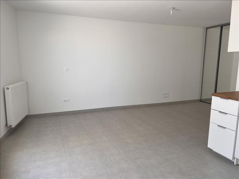 Appartement avec parking et terrasse- 1er étage - 29,41 m2 - 1 pièce - Non meublé - Photo 4