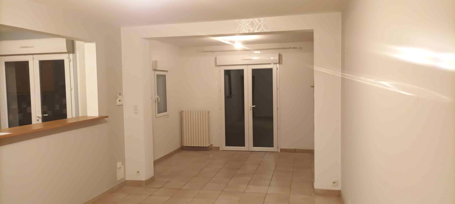 Maison - 97 m2 - 4 pièces - Non meublé - Photo 2