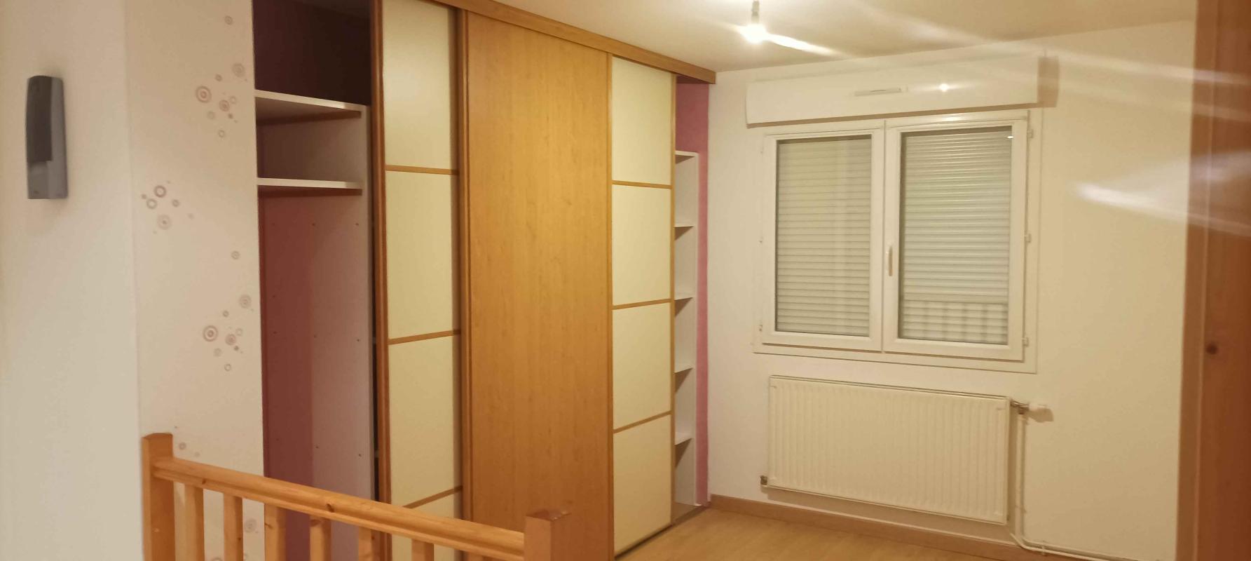 Maison - 97 m2 - 4 pièces - Non meublé - Photo 4