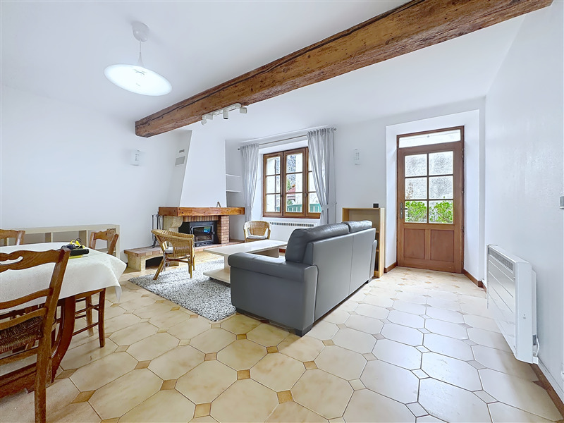 Maison mitoyenne- 104 m2 - 4 pièces - Non Meublé - Photo 5