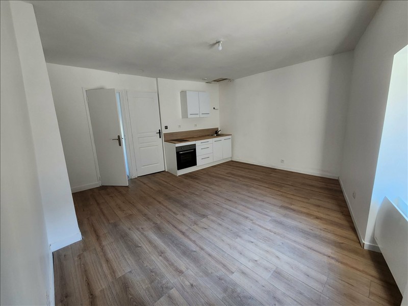 Appartement - 2ème étage - 50 m2 - 3 pièces - Non Meublé - Photo 2