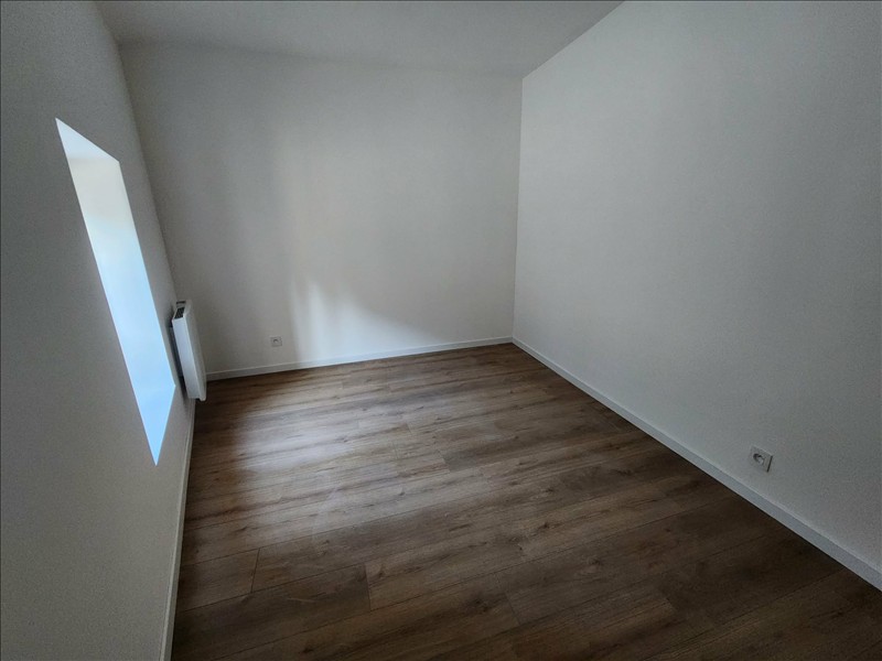 Appartement - 2ème étage - 50 m2 - 3 pièces - Non Meublé - Photo 5