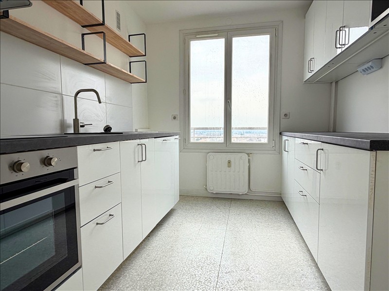 Appartement à louer, 4 pièces, 71 m², 30000 Nimes