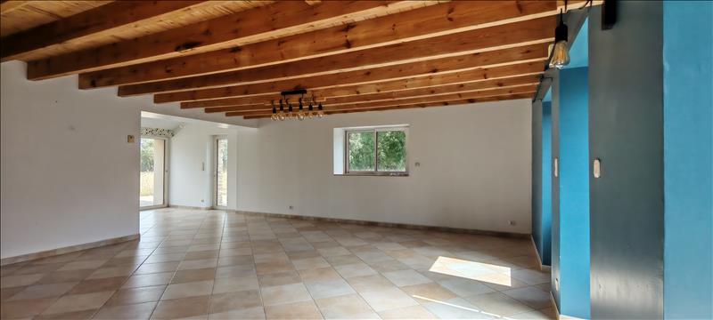 Maison - 175.94 m2 - 5 pièces - Non meublé - Photo 2