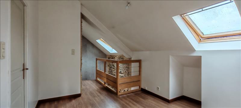 Maison - 175.94 m2 - 5 pièces - Non meublé - Photo 3