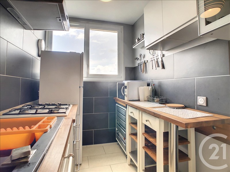 Appartement - 4ème étage - 52 m2 - 3 pièces - Meublé - Photo 3