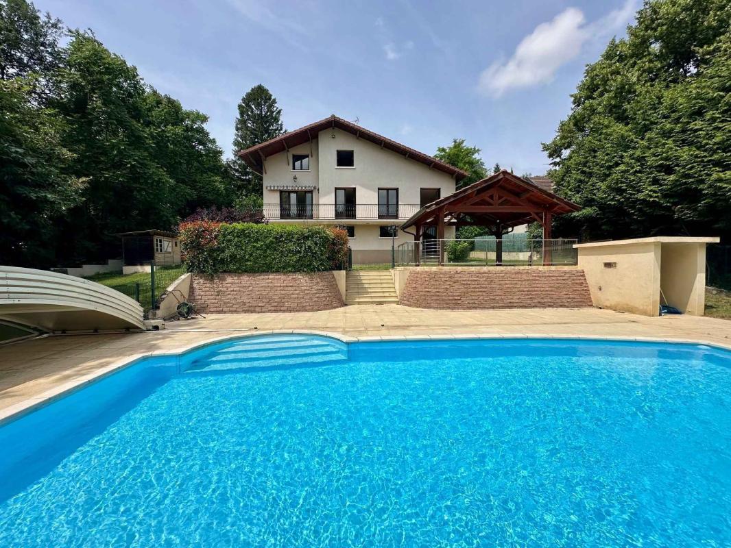 Maison à louer, 6 pièces, 224 m², Beligneux