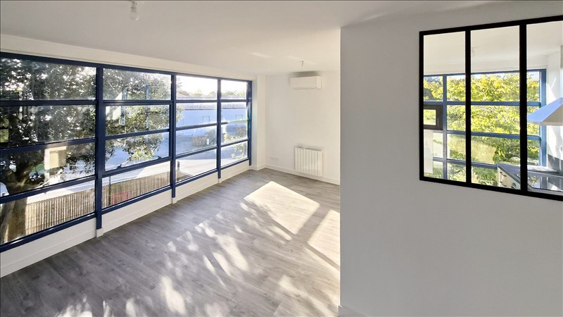 Appartement - 1er étage - 78,44 m2 - 4 pièces - Non meublé - Photo 2