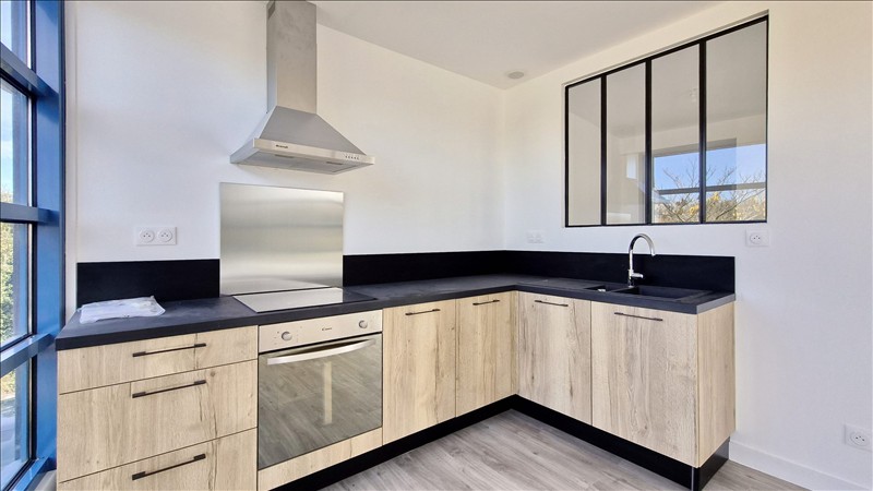Appartement - 1er étage - 78,44 m2 - 4 pièces - Non meublé - Photo 3