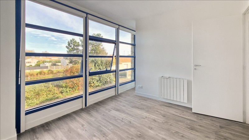 Appartement - 1er étage - 78,44 m2 - 4 pièces - Non meublé - Photo 5