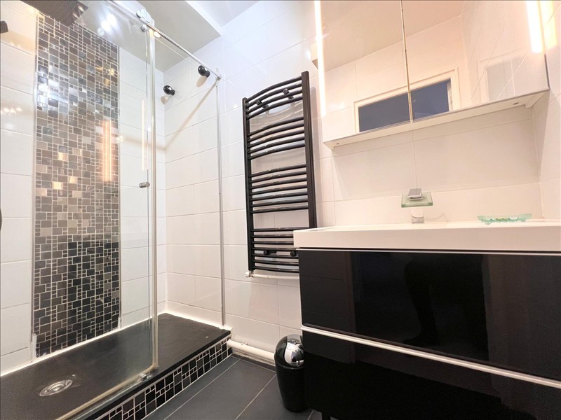 Appartement - 1er étage - 47,39 m2 - 2 pièces - Meublé - Photo 5