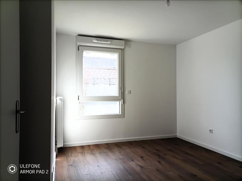 Appartement - RDC - 63 m2 - 3 pièces - Non meublé - Photo 4
