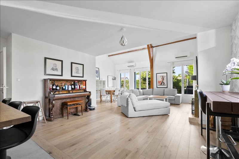 Maison - 180,69 m2 - 6 pièces - Non meublé - Photo 3