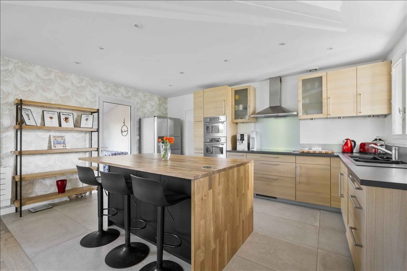 Maison - 180,69 m2 - 6 pièces - Non meublé - Photo 5