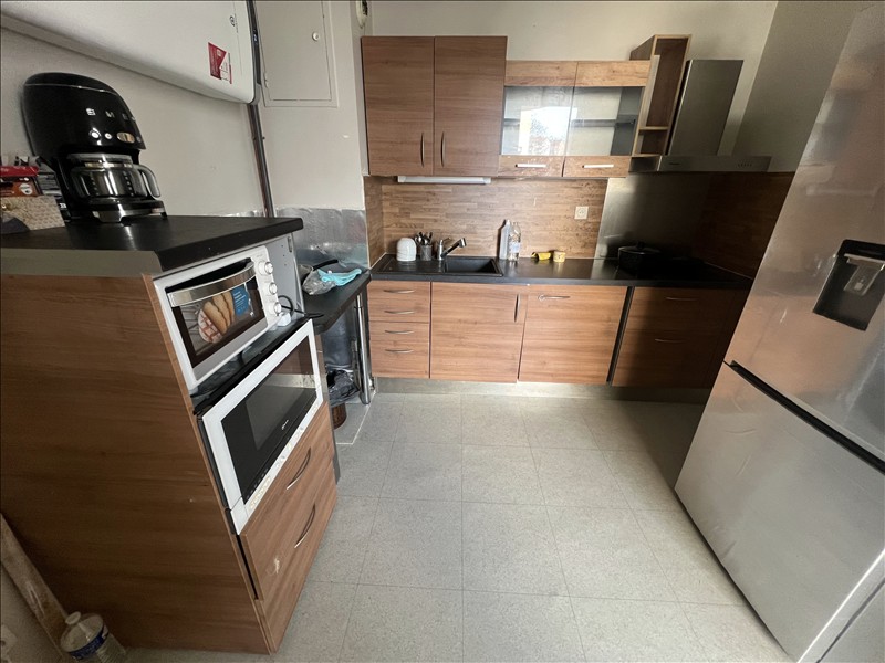 Appartement - 3ème étage - 70 m2 - 3 pièces - Meublé - Photo 4
