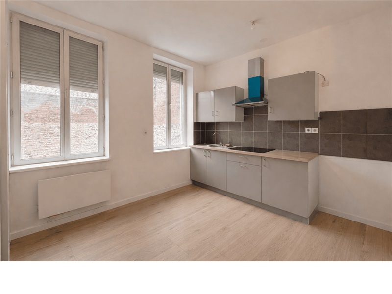 Appartement - RDC - 87 m2 - 3 pièces - Non meublé - Photo 3