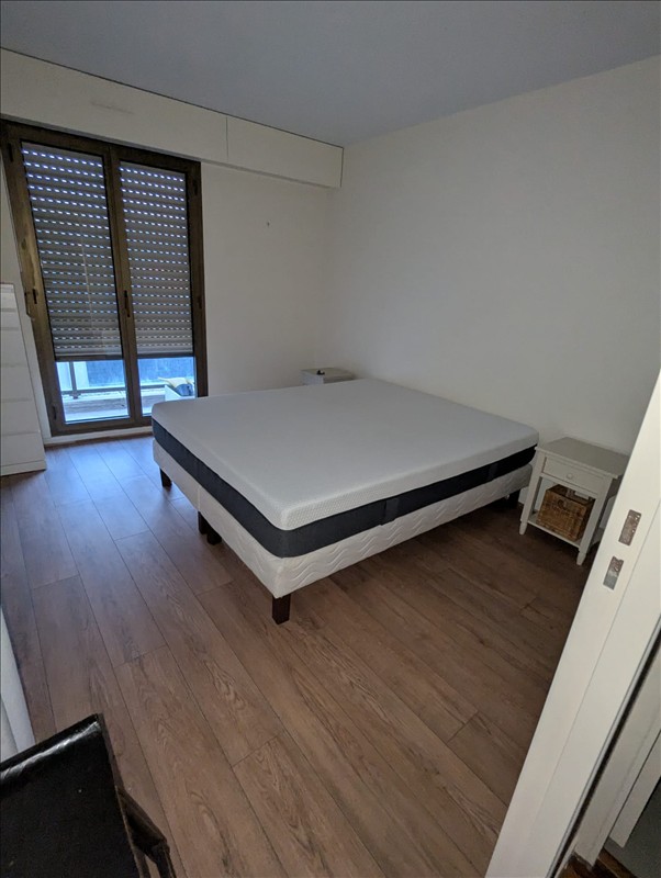 Appartement - 3ème étage - 53 m2 - 2 pièces - Meublé - Photo 4