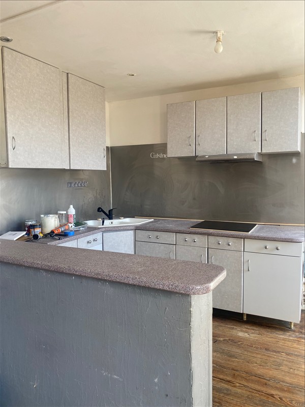Appartement - 1er étage - 77 m2 - 4 pièces - Non meublé - Photo 4