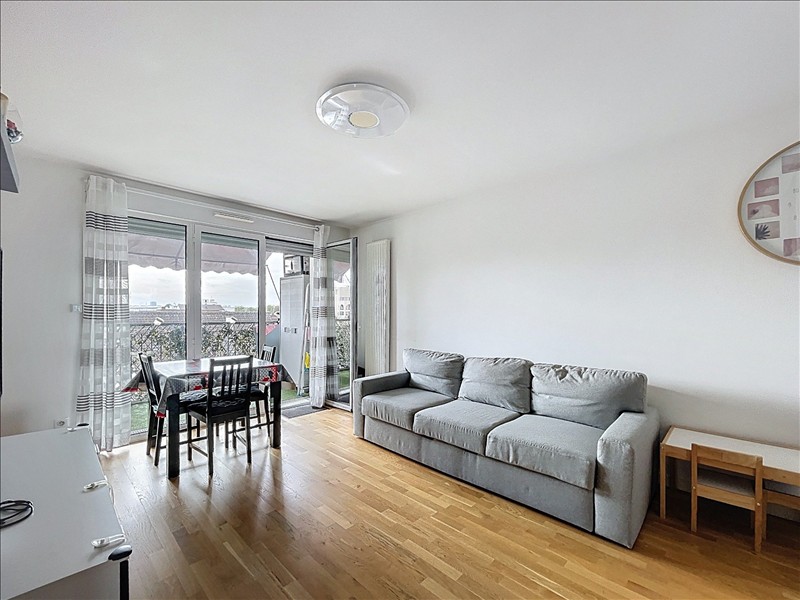 Appartement - 3ème étage - 63,33 m2 - 3 pièces - Meublé - - Photo 2