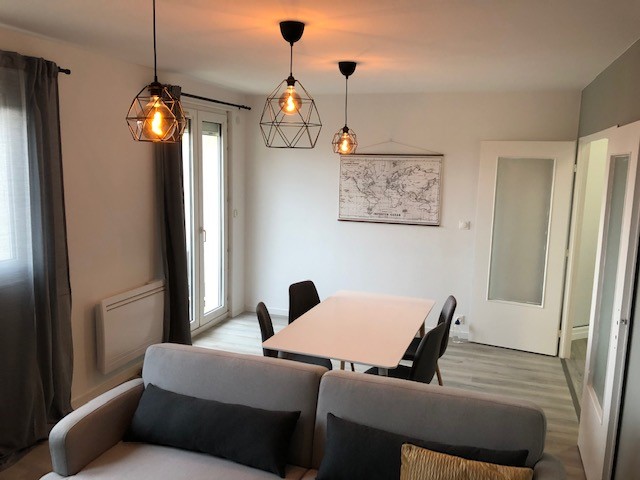 Appartement - 4ème étage - 100,83 m2 - 5 pièces - Meublé - Photo 2