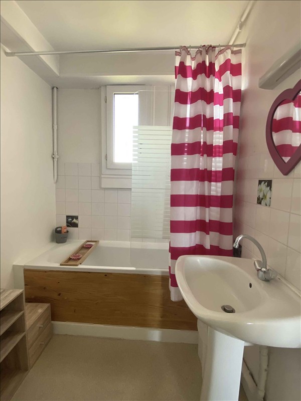 Appartement - 4ème étage - 42,50 m2 - 2 pièces - Meublé - Photo 4