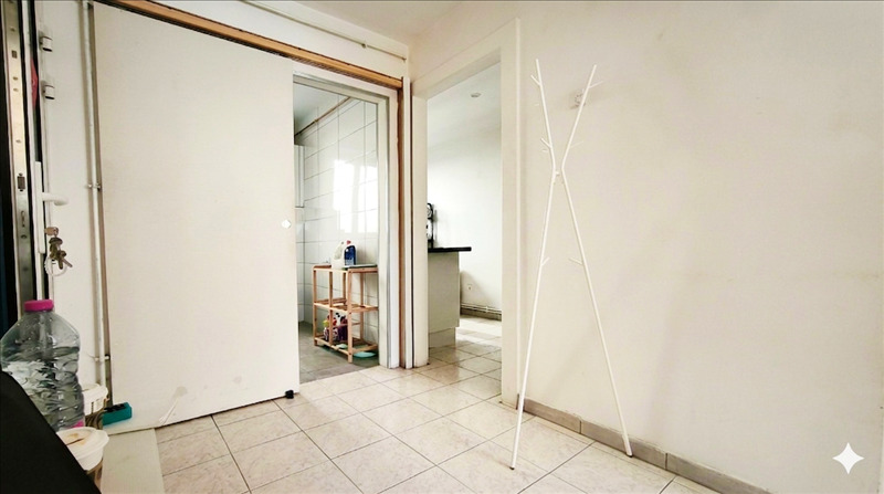 Appartement - 1er étage - 41.94 m2 - 2 pièces - Meublé - Photo 3