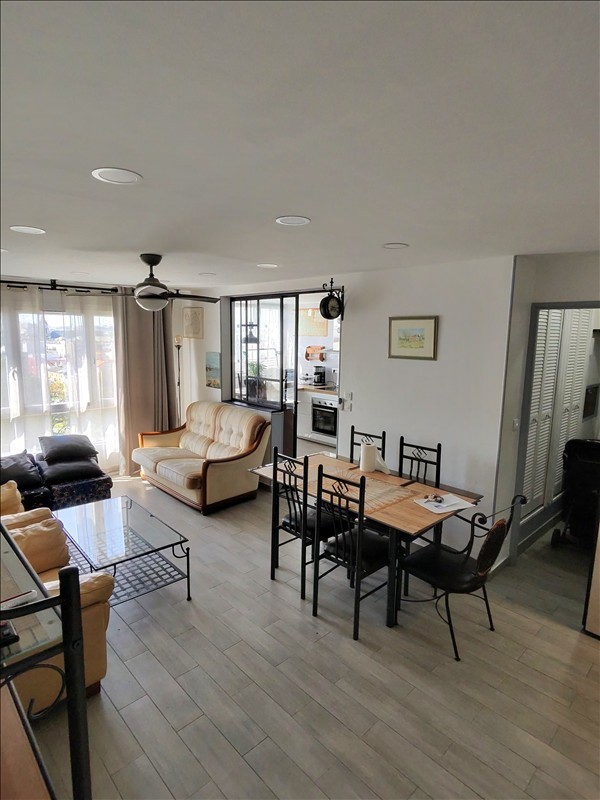 Appartement à louer, 2 pièces, 51 m², Saint Denis