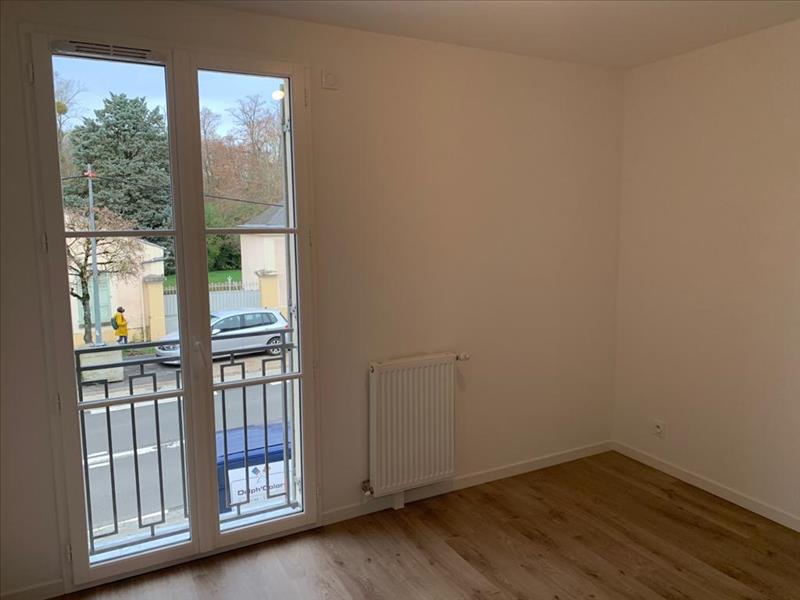 Appartement - 1er étage - 61 m2 - 3 pièces - Vide - Photo 2