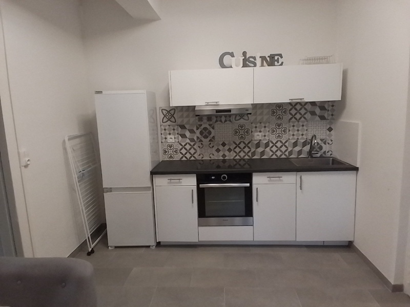 Appartement - 1er étage - 38,20 m2 - 2 pièces - Meublé - Photo 2