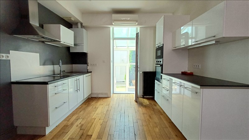 Appartement à louer, 4 pièces, 80 m², Dijon