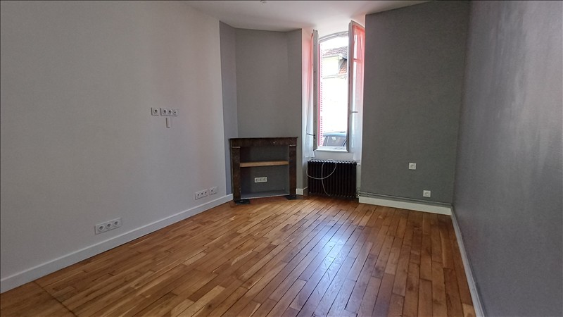 Appartement - RDC - 80m2 - 8 pièces - Non meublé - Photo 2