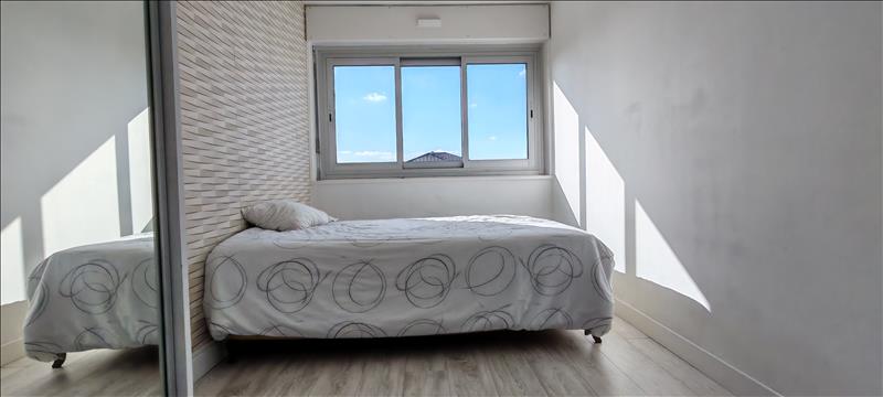 Appartement - 4ème étage - 99,23 m2 - 5 pièces - Meublé - Photo 5