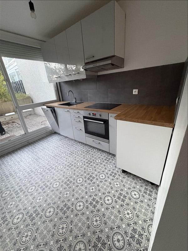 Appartement - 2ème étage - 60 m2 - 3 pièces - Non meublé - Photo 3