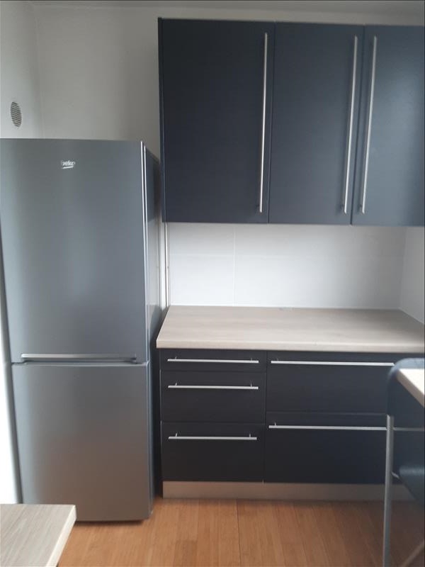 Appartement - 11ème étage - 59,33 m2 - 3 pièces - Photo 2