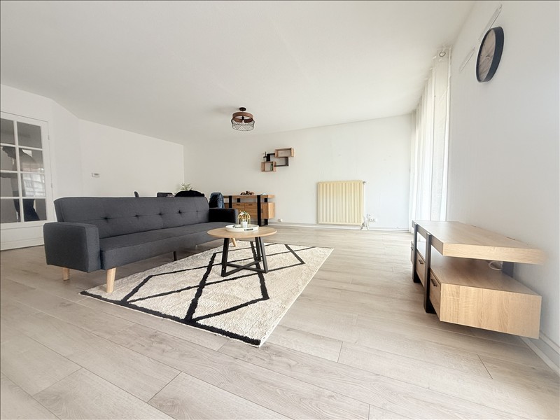 Appartement à louer, 4 pièces, 84 m², 83000 Toulon