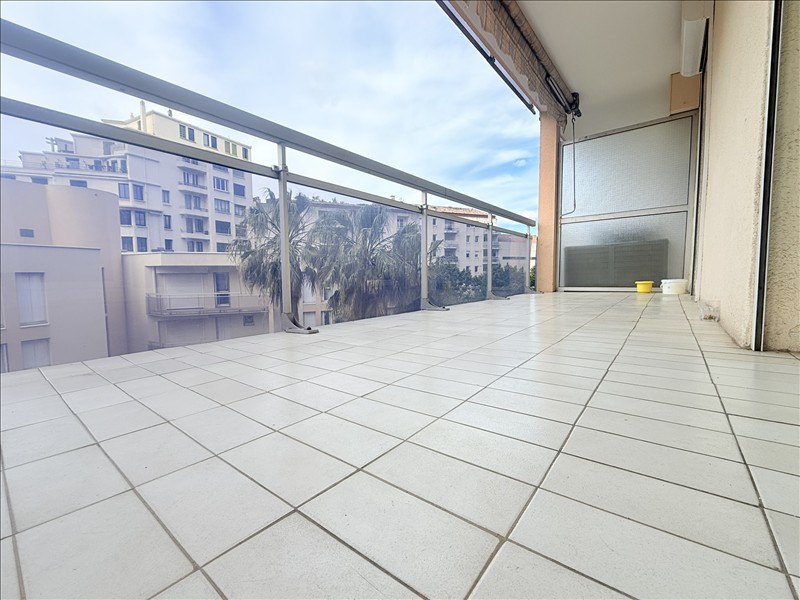 Appartement - 4ème étage - 84,57 m2 - 4 pièces - Meublé - Photo 3