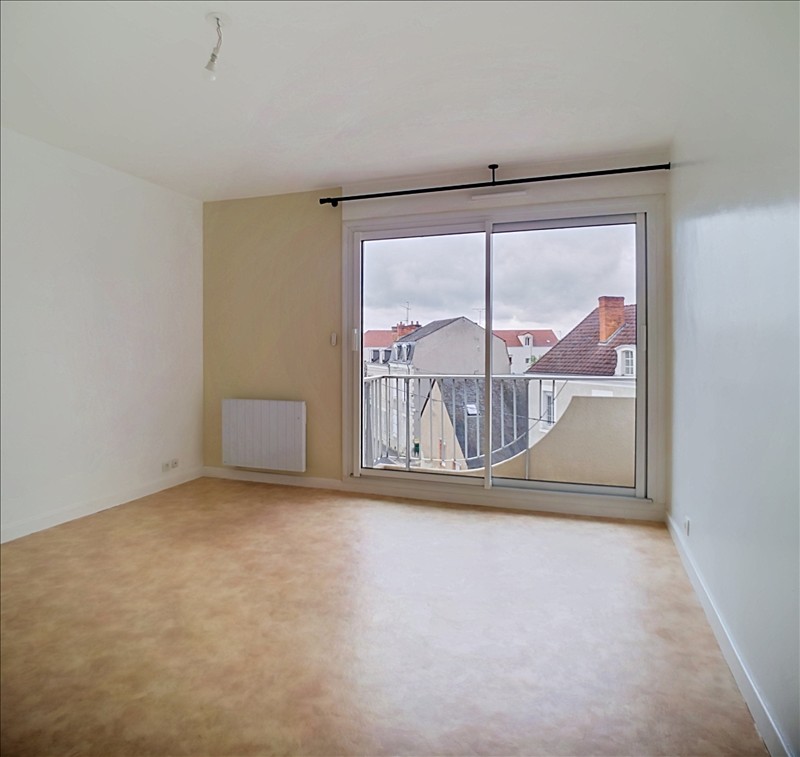 Appartement - 3ème étage - 52 m2 - 2 pièces - Non meublé - Photo 4